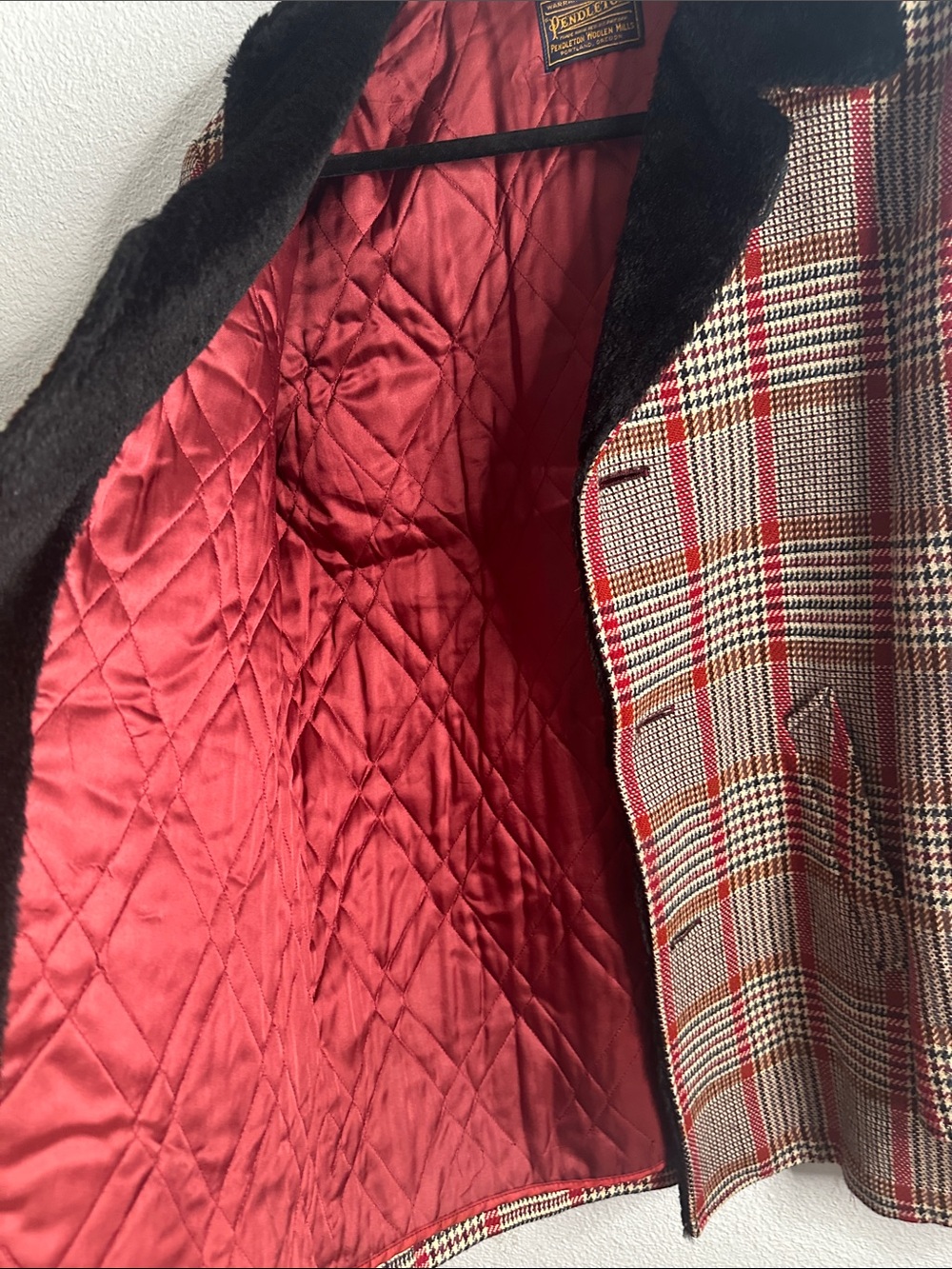 Vintage Pendleton Red Plaid Wool Pea Coat with Black Faux Fur Collar size M - Picture 7 of 10